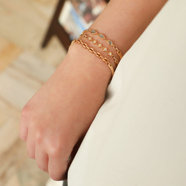 Chain Bangle with White Diamonds