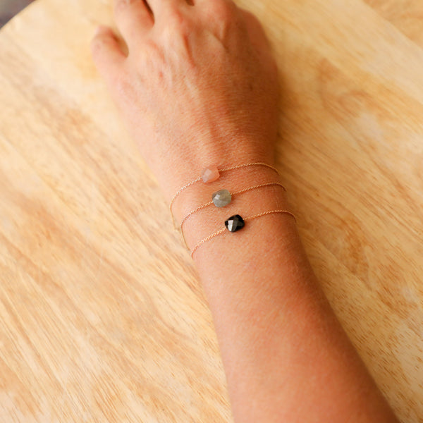 Bracelet with Grey Labradorite Gemstone.