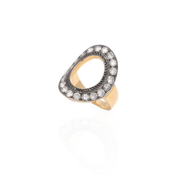 18k Gold Large Oval Ring with Grey Diamonds and Black Diamonds