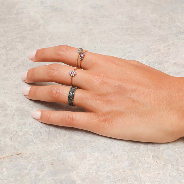 18k Gold Vintage Studded Thin Ring with Grey Diamonds